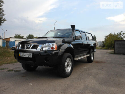 Ніссан НП300 2012 у Чигирине на Automoto.ua Чорний Ніссан НП300, об'ємом двигуна 2.5 л та пробігом 87 тис. км за 13000 $, фото 1 на Automoto.ua