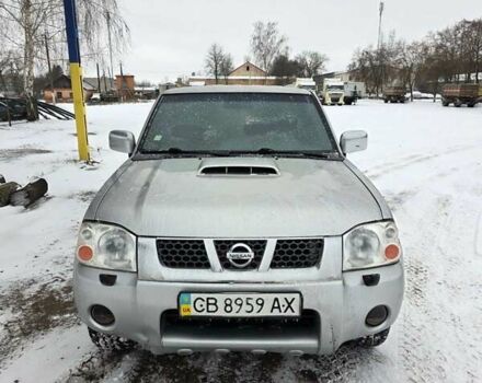 Серый Ниссан НП300, объемом двигателя 2.49 л и пробегом 458 тыс. км за 8300 $, фото 1 на Automoto.ua