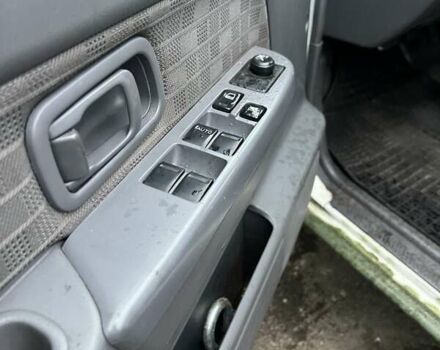 Зелений Ніссан НП300, об'ємом двигуна 2.49 л та пробігом 200 тис. км за 8700 $, фото 14 на Automoto.ua