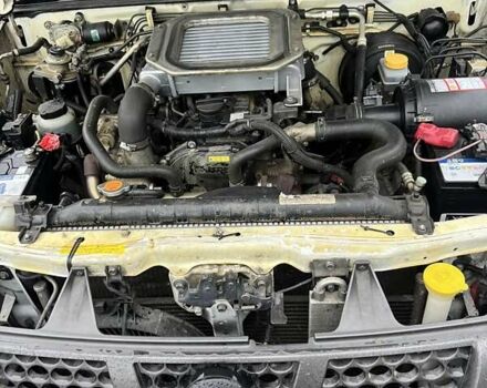 Зелений Ніссан НП300, об'ємом двигуна 2.49 л та пробігом 200 тис. км за 8700 $, фото 8 на Automoto.ua