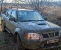 Белый Ниссан Навара, объемом двигателя 2.5 л и пробегом 300 тыс. км за 3700 $, фото 1 на Automoto.ua
