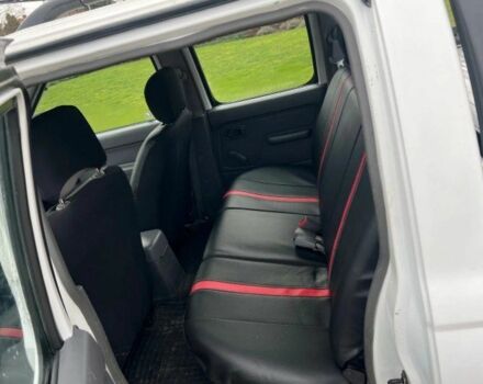 Білий Ніссан Навара, об'ємом двигуна 2.5 л та пробігом 220 тис. км за 2483 $, фото 7 на Automoto.ua