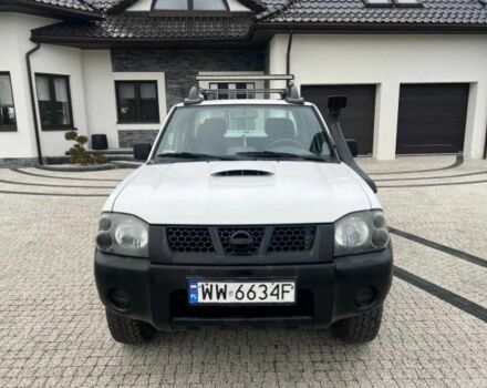 Білий Ніссан Навара, об'ємом двигуна 2.5 л та пробігом 220 тис. км за 2483 $, фото 4 на Automoto.ua