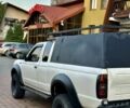 Белый Ниссан Навара, объемом двигателя 2.5 л и пробегом 422 тыс. км за 13499 $, фото 3 на Automoto.ua