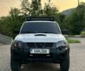 Белый Ниссан Навара, объемом двигателя 2.5 л и пробегом 422 тыс. км за 13499 $, фото 1 на Automoto.ua