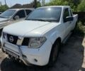 Білий Ніссан Навара, об'ємом двигуна 2.5 л та пробігом 300 тис. км за 4796 $, фото 1 на Automoto.ua