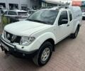 Білий Ніссан Навара, об'ємом двигуна 2.49 л та пробігом 350 тис. км за 8500 $, фото 1 на Automoto.ua