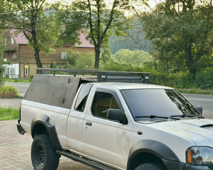 Белый Ниссан Навара, объемом двигателя 2.5 л и пробегом 43 тыс. км за 9800 $, фото 4 на Automoto.ua