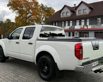 Белый Ниссан Навара, объемом двигателя 2.5 л и пробегом 218 тыс. км за 2900 $, фото 3 на Automoto.ua