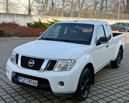 Белый Ниссан Навара, объемом двигателя 2.5 л и пробегом 268 тыс. км за 4600 $, фото 2 на Automoto.ua