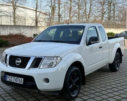 Белый Ниссан Навара, объемом двигателя 2.5 л и пробегом 268 тыс. км за 4600 $, фото 1 на Automoto.ua