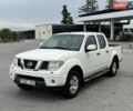 Белый Ниссан Навара, объемом двигателя 2.5 л и пробегом 250 тыс. км за 3400 $, фото 1 на Automoto.ua