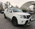 Белый Ниссан Навара, объемом двигателя 2.5 л и пробегом 280 тыс. км за 7350 $, фото 2 на Automoto.ua