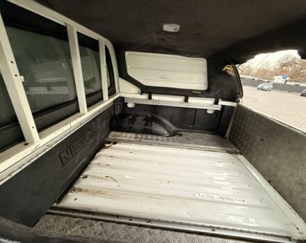 Белый Ниссан Навара, объемом двигателя 2.5 л и пробегом 280 тыс. км за 7100 $, фото 14 на Automoto.ua