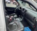 Белый Ниссан Навара, объемом двигателя 2.5 л и пробегом 212 тыс. км за 5800 $, фото 4 на Automoto.ua