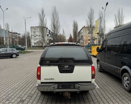 Белый Ниссан Навара, объемом двигателя 2.5 л и пробегом 212 тыс. км за 5800 $, фото 3 на Automoto.ua