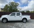 Белый Ниссан Навара, объемом двигателя 2.5 л и пробегом 260 тыс. км за 17500 $, фото 1 на Automoto.ua