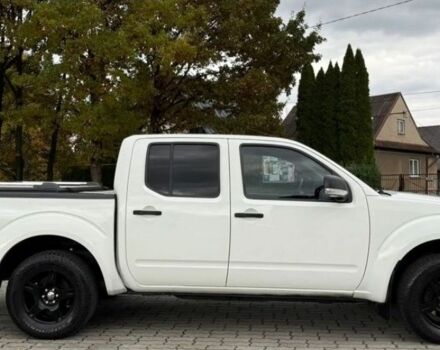 Білий Ніссан Навара, об'ємом двигуна 2.5 л та пробігом 230 тис. км за 3700 $, фото 3 на Automoto.ua