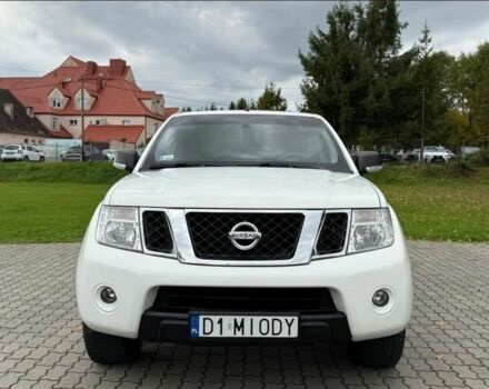 Білий Ніссан Навара, об'ємом двигуна 2.5 л та пробігом 230 тис. км за 3700 $, фото 2 на Automoto.ua