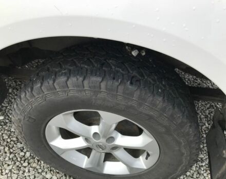 Белый Ниссан Навара, объемом двигателя 2.5 л и пробегом 242 тыс. км за 5500 $, фото 9 на Automoto.ua