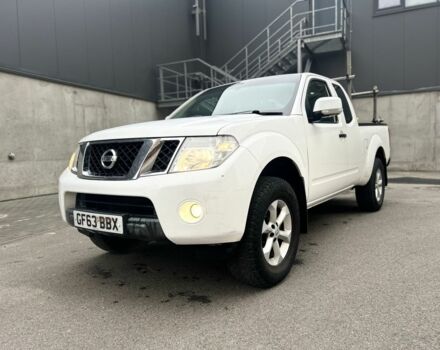 Білий Ніссан Навара, об'ємом двигуна 2.5 л та пробігом 250 тис. км за 6200 $, фото 1 на Automoto.ua