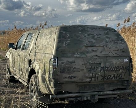 Ниссан Навара 2006 в Барвенковом на Automoto.ua Бежевый Ниссан Навара, объемом двигателя 2.5 л и пробегом 360 тыс. км за 6499 $, фото 4 на Automoto.ua