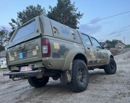 Бежевый Ниссан Навара, объемом двигателя 2.5 л и пробегом 220 тыс. км за 6900 $, фото 3 на Automoto.ua