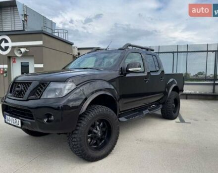 Черный Ниссан Навара, объемом двигателя 2.5 л и пробегом 230 тыс. км за 4000 $, фото 2 на Automoto.ua