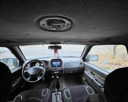 Черный Ниссан Навара, объемом двигателя 2.5 л и пробегом 400 тыс. км за 3338 $, фото 1 на Automoto.ua
