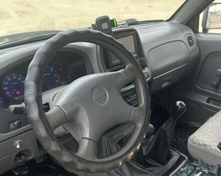 Чорний Ніссан Навара, об'ємом двигуна 2.5 л та пробігом 433 тис. км за 3999 $, фото 5 на Automoto.ua