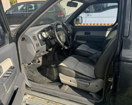 Чорний Ніссан Навара, об'ємом двигуна 2.7 л та пробігом 168 тис. км за 3000 $, фото 6 на Automoto.ua