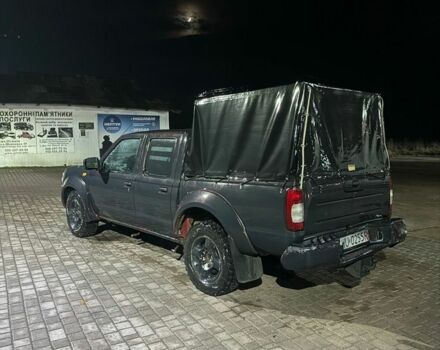 Чорний Ніссан Навара, об'ємом двигуна 3 л та пробігом 300 тис. км за 3200 $, фото 3 на Automoto.ua