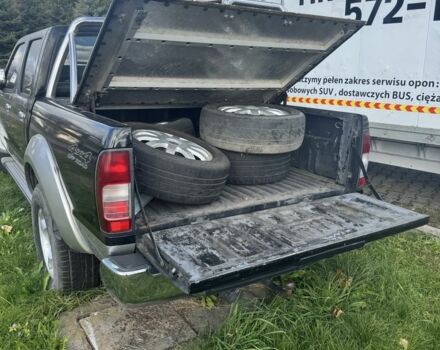 Чорний Ніссан Навара, об'ємом двигуна 2.7 л та пробігом 168 тис. км за 3000 $, фото 4 на Automoto.ua