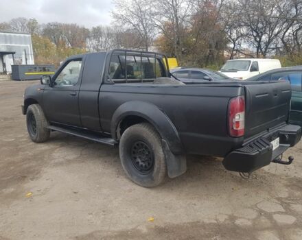 Чорний Ніссан Навара, об'ємом двигуна 2.5 л та пробігом 200 тис. км за 5850 $, фото 4 на Automoto.ua