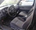 Чорний Ніссан Навара, об'ємом двигуна 2.5 л та пробігом 350 тис. км за 6174 $, фото 6 на Automoto.ua
