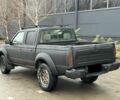 Черный Ниссан Навара, объемом двигателя 2.5 л и пробегом 200 тыс. км за 3450 $, фото 2 на Automoto.ua