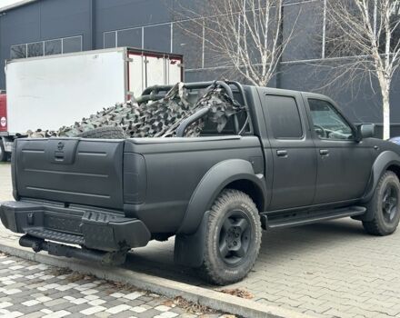 Черный Ниссан Навара, объемом двигателя 2.5 л и пробегом 220 тыс. км за 4250 $, фото 2 на Automoto.ua