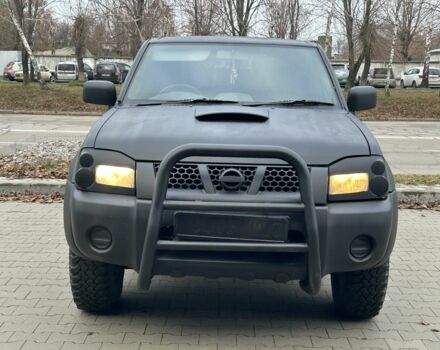 Черный Ниссан Навара, объемом двигателя 2.5 л и пробегом 220 тыс. км за 4250 $, фото 7 на Automoto.ua