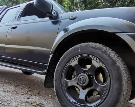 Чорний Ніссан Навара, об'ємом двигуна 2.5 л та пробігом 250 тис. км за 4500 $, фото 5 на Automoto.ua