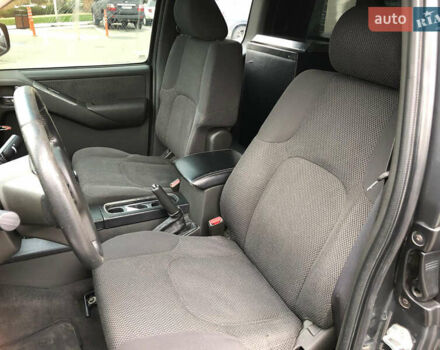 Черный Ниссан Навара, объемом двигателя 2.49 л и пробегом 200 тыс. км за 10000 $, фото 14 на Automoto.ua