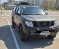 Черный Ниссан Навара, объемом двигателя 2.5 л и пробегом 200 тыс. км за 8004 $, фото 1 на Automoto.ua