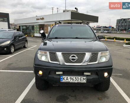 Черный Ниссан Навара, объемом двигателя 2.49 л и пробегом 200 тыс. км за 10000 $, фото 17 на Automoto.ua
