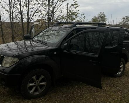 Черный Ниссан Навара, объемом двигателя 0 л и пробегом 280 тыс. км за 5250 $, фото 1 на Automoto.ua