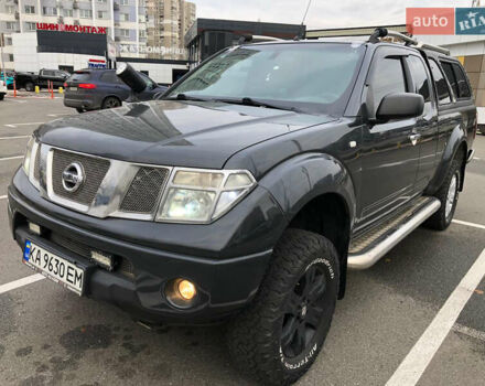 Черный Ниссан Навара, объемом двигателя 2.49 л и пробегом 200 тыс. км за 10000 $, фото 4 на Automoto.ua