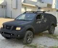 Черный Ниссан Навара, объемом двигателя 2.5 л и пробегом 200 тыс. км за 4800 $, фото 1 на Automoto.ua