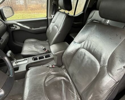 Черный Ниссан Навара, объемом двигателя 0 л и пробегом 200 тыс. км за 5200 $, фото 4 на Automoto.ua