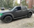 Черный Ниссан Навара, объемом двигателя 2.5 л и пробегом 270 тыс. км за 7500 $, фото 1 на Automoto.ua