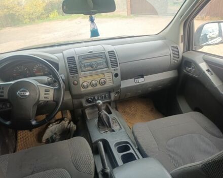 Черный Ниссан Навара, объемом двигателя 2.5 л и пробегом 300 тыс. км за 2800 $, фото 7 на Automoto.ua