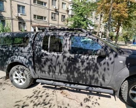 Черный Ниссан Навара, объемом двигателя 2.5 л и пробегом 125 тыс. км за 5100 $, фото 2 на Automoto.ua
