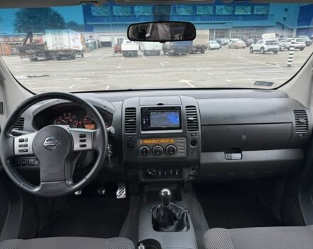Черный Ниссан Навара, объемом двигателя 2.5 л и пробегом 220 тыс. км за 6700 $, фото 16 на Automoto.ua